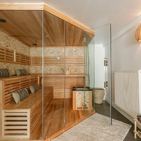 Huswell - Relaxing With Private Sauna * Ostend