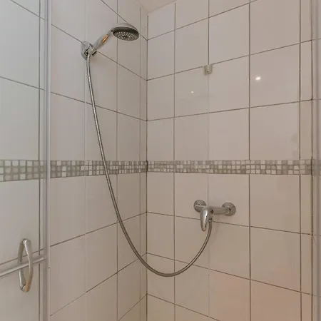 Huswell - Relaxing With Private Sauna Ostende