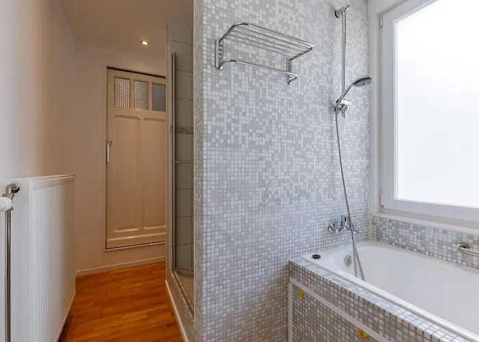 Huswell - Relaxing With Private Sauna