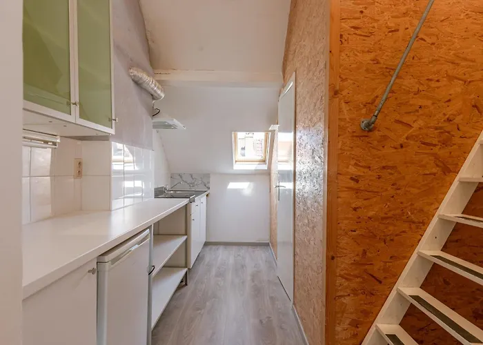 Huswell - Relaxing With Private Sauna